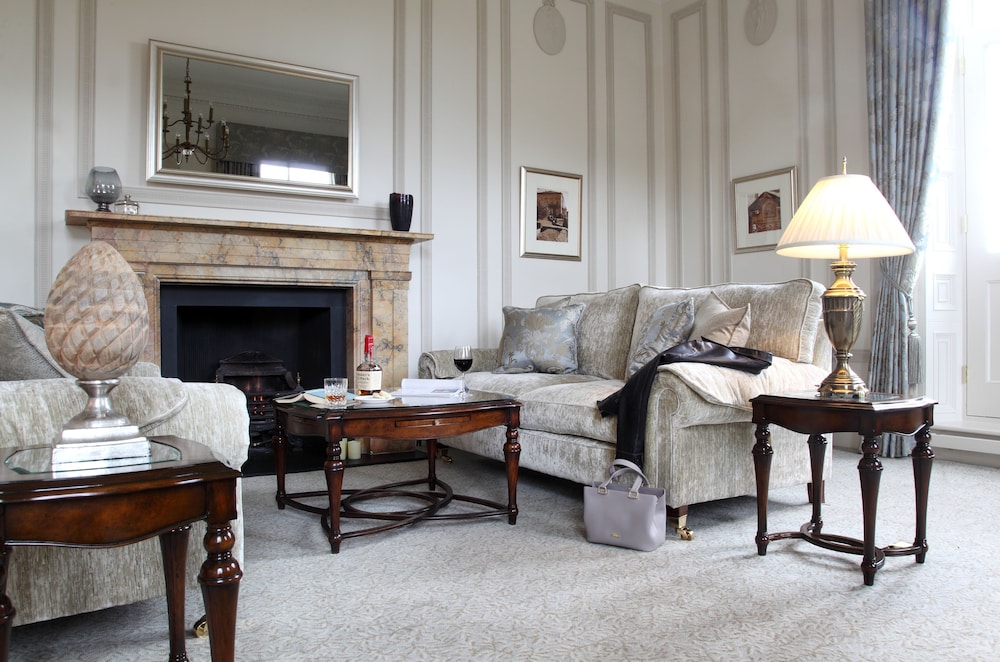 Macdonald Bath Spa Hotel 46/69