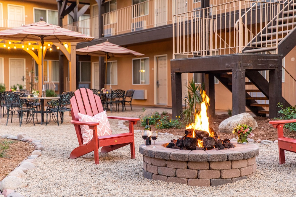 Ayres Lodge Alpine 30/40