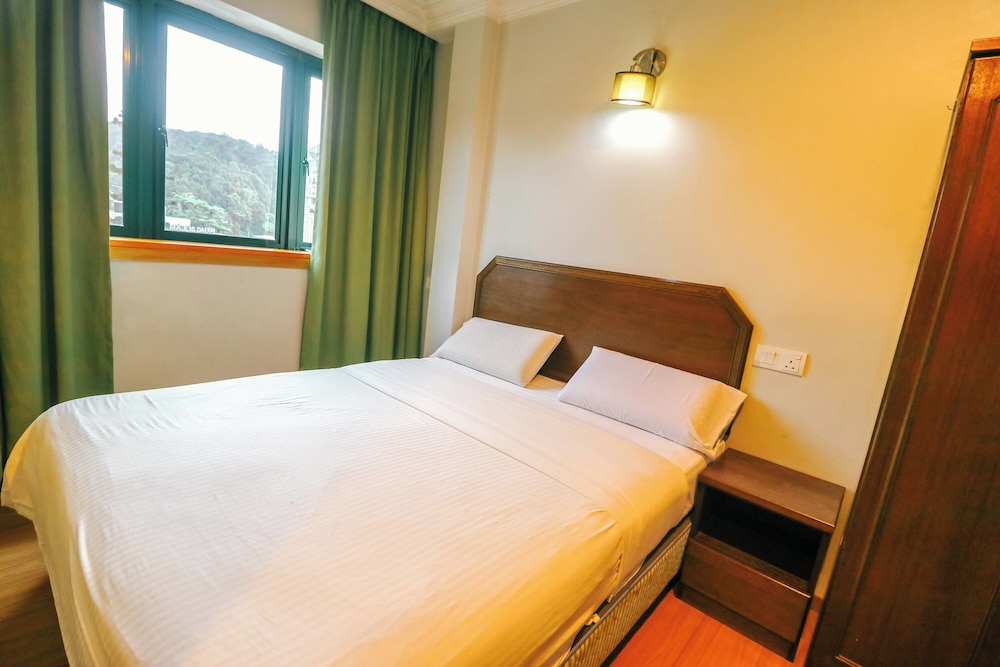 Hotel Rose Crest Hill 13/33