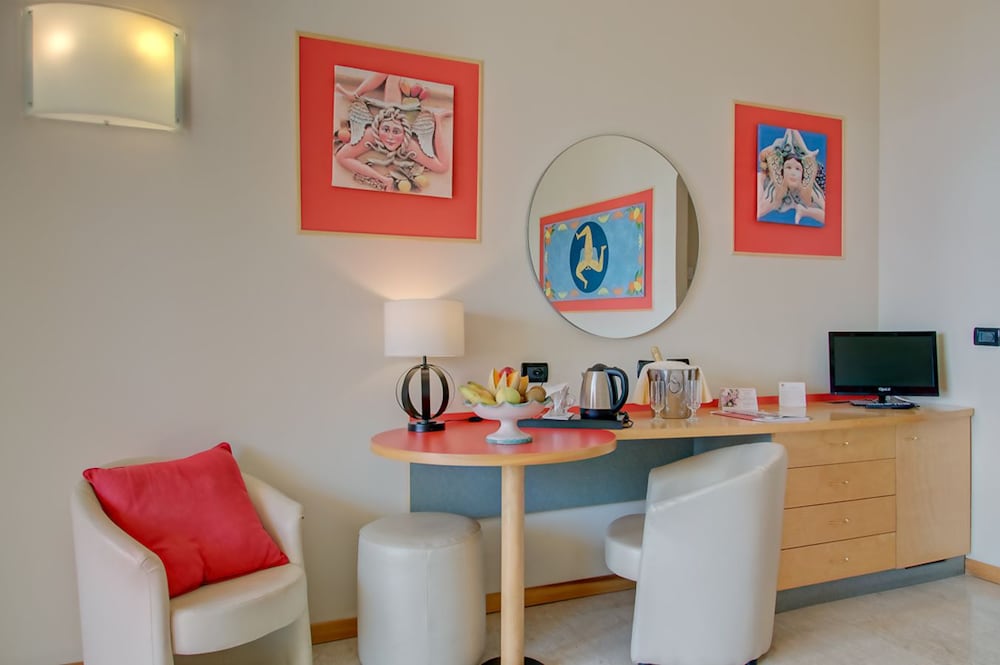 Hotel Ariston and Palazzo Santa Caterina 30/50