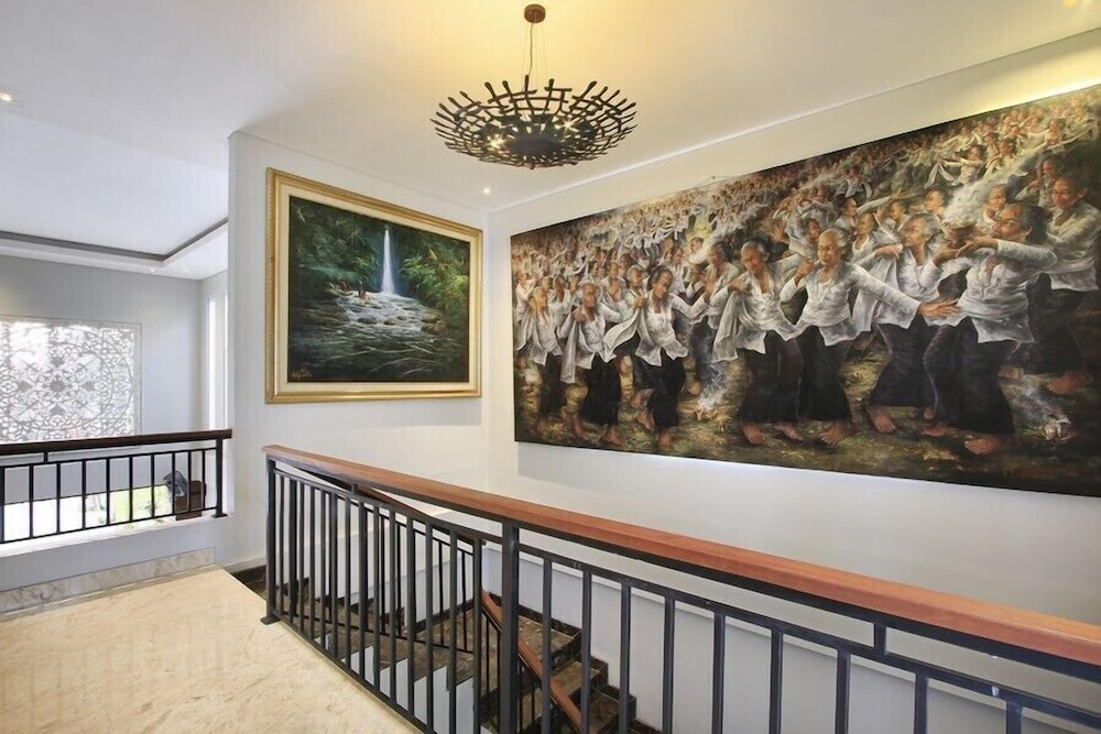 PURI PADMA HOTEL 9/50