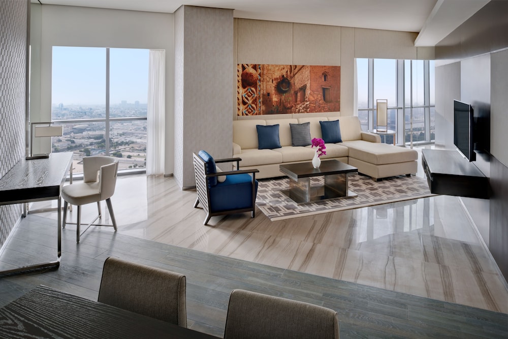 Hyatt Regency Dubai Creek Heights Residences 48/73