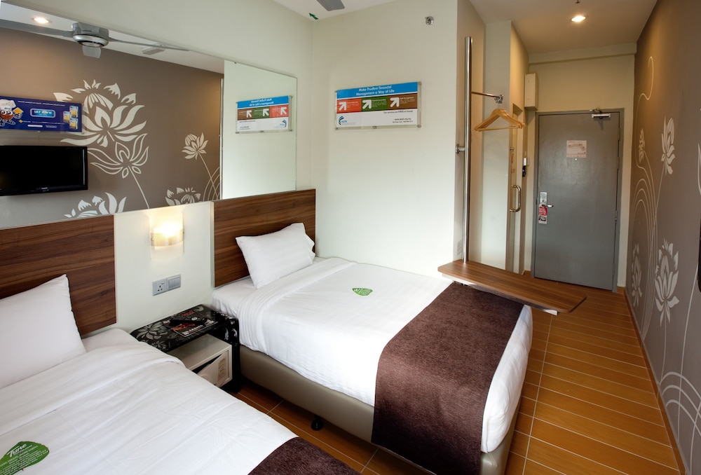 Tune Hotel Danga Bay 14/46