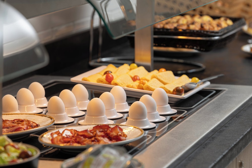 Holiday Inn Express and Suites Sion By IHG 21/50