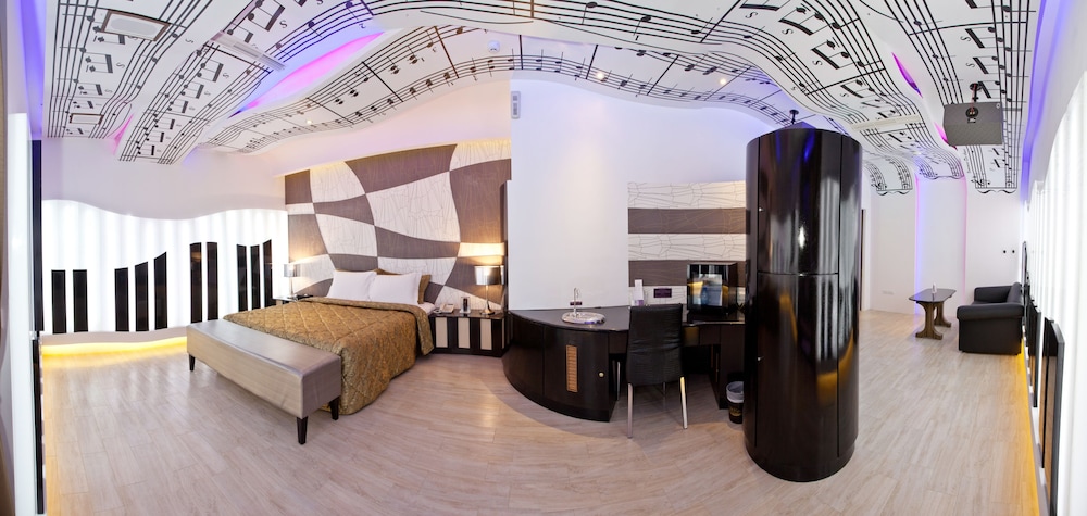 Wei Feng Exquisite Hotel Nanzi Branch 36/50