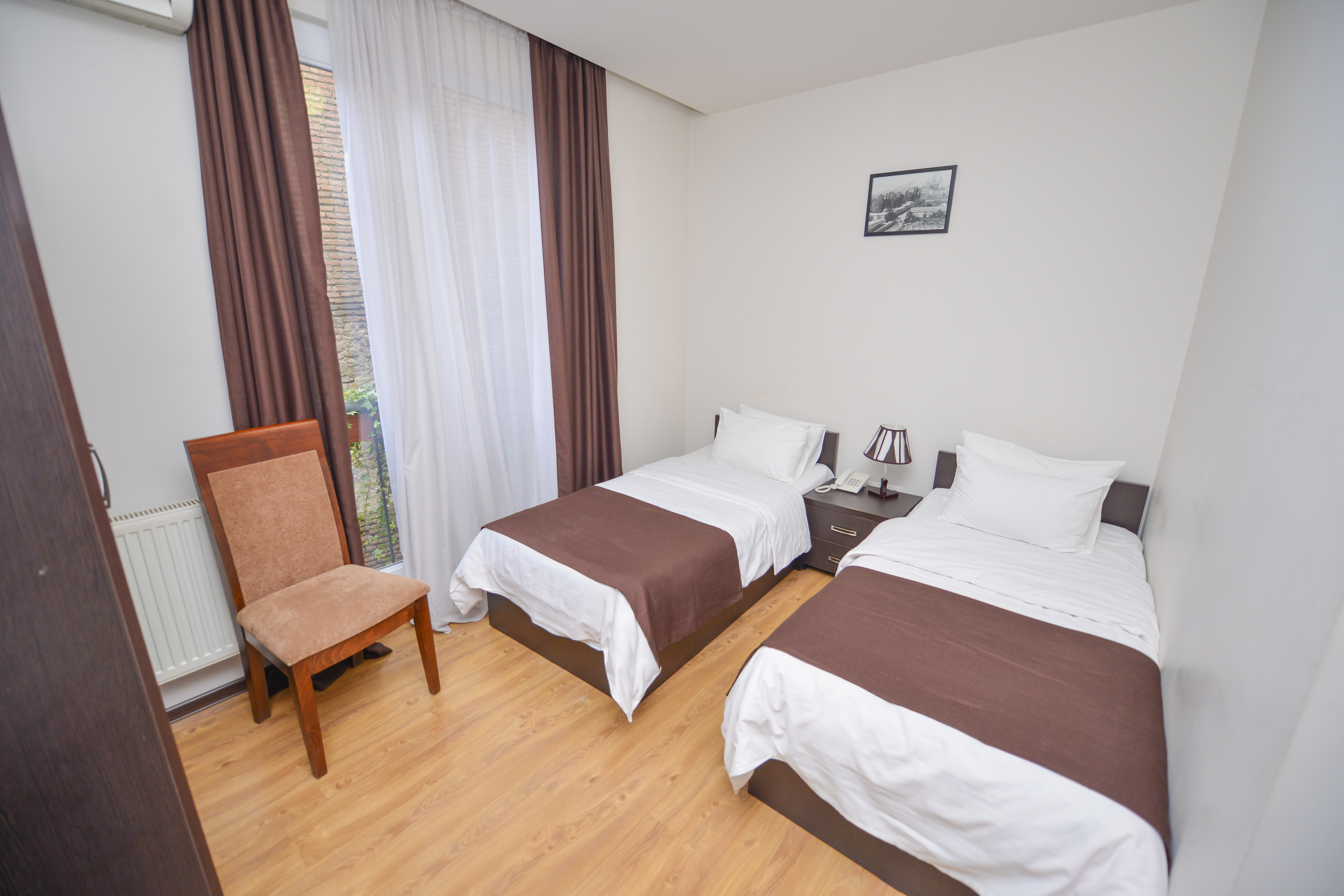 STANDARD, TWIN BEDS