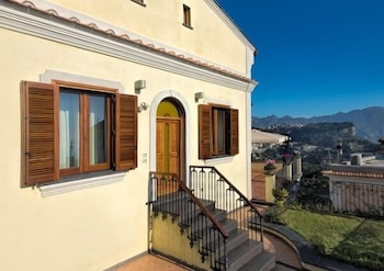 Villa Maria 2/35