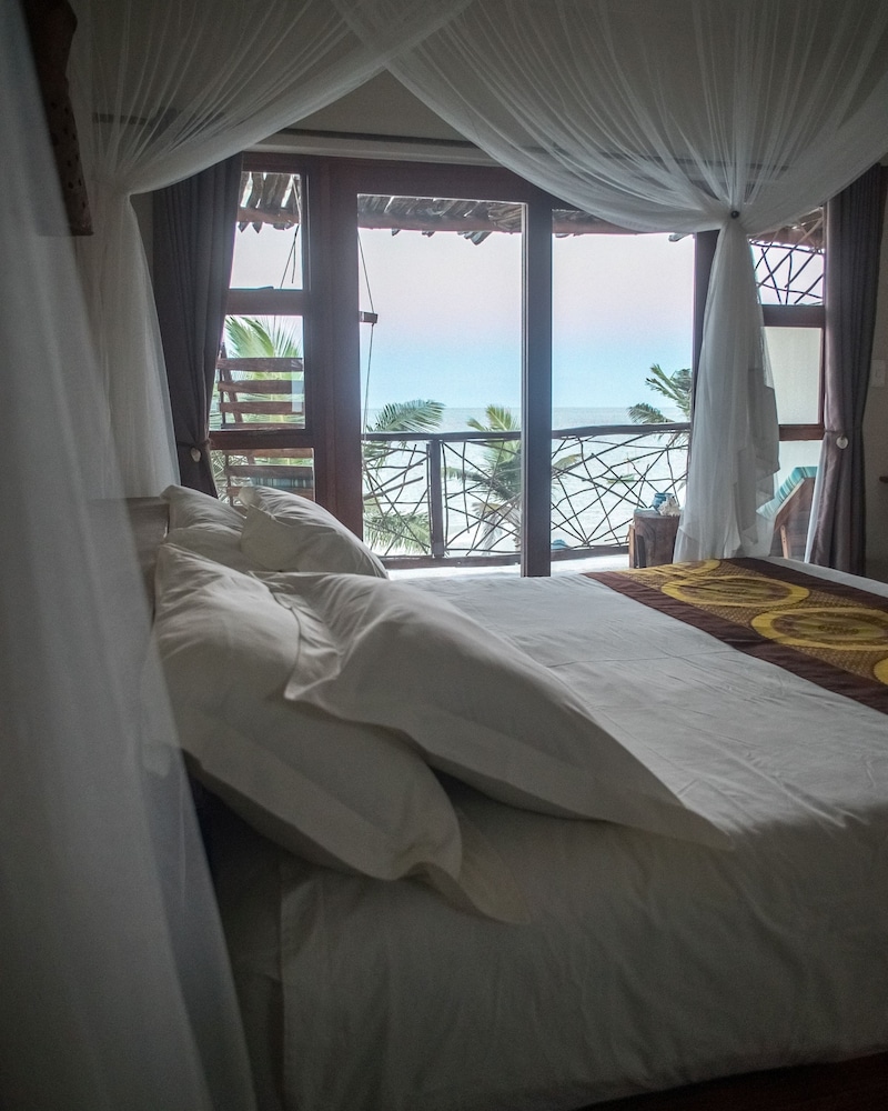Deluxe, Beach Front, Ocean View، Casa Babi 3/5