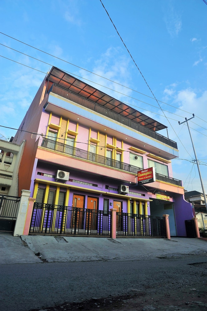 Hotel Ramayana Garut 1/50