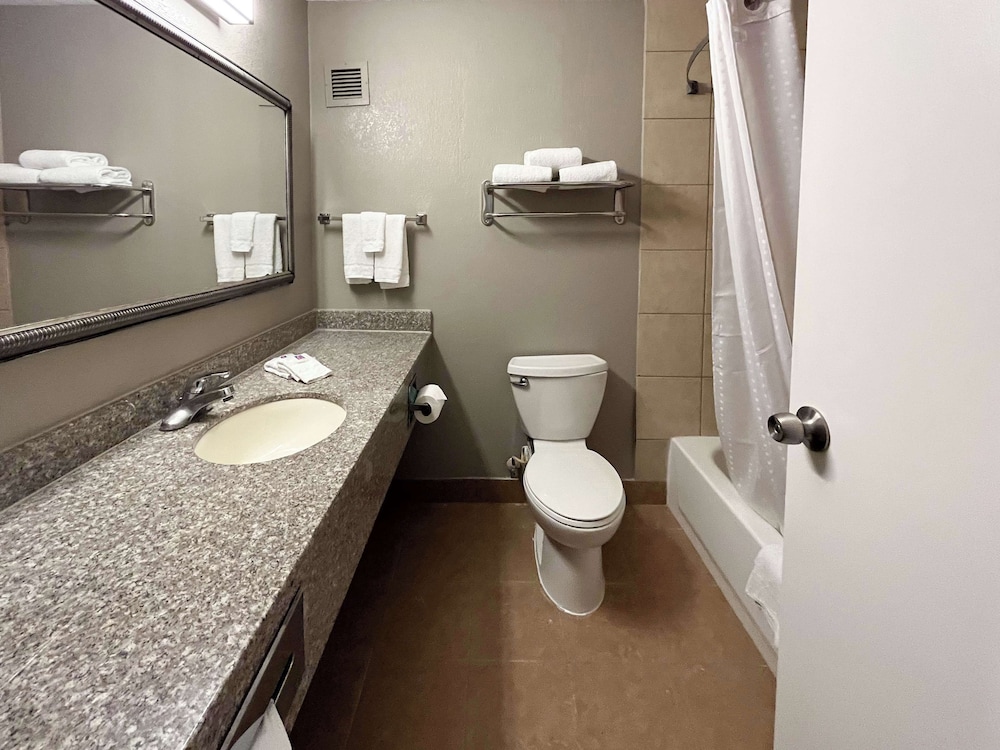Motel6 Nacogdoches, TX - SFA University 47/50