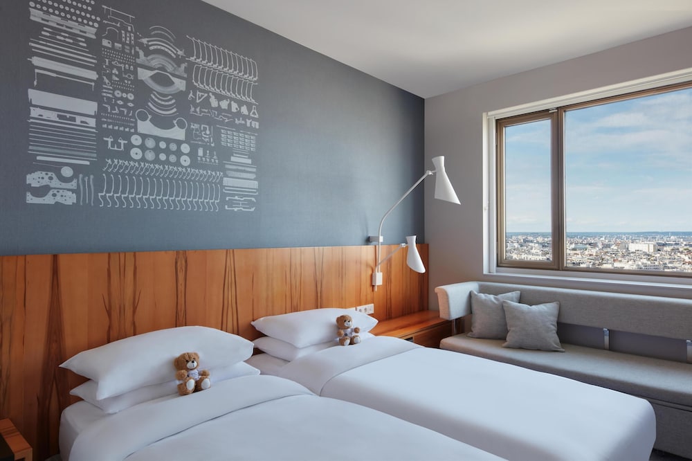 Hyatt Regency Paris Etoile Ex Concorde Lafayette 20/72