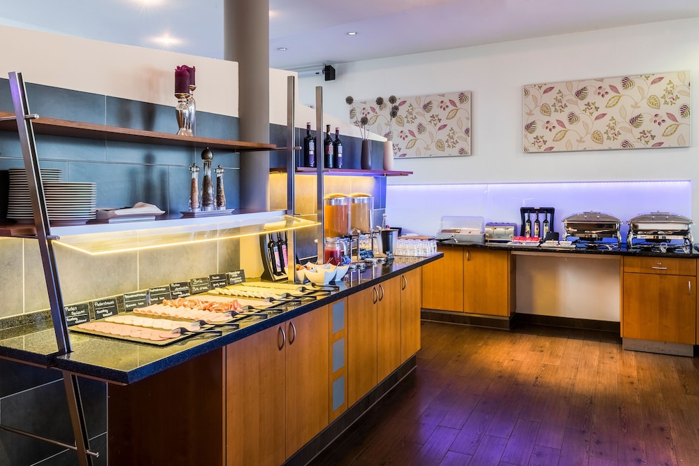 Courtyard by Marriott Dortmund 32/48