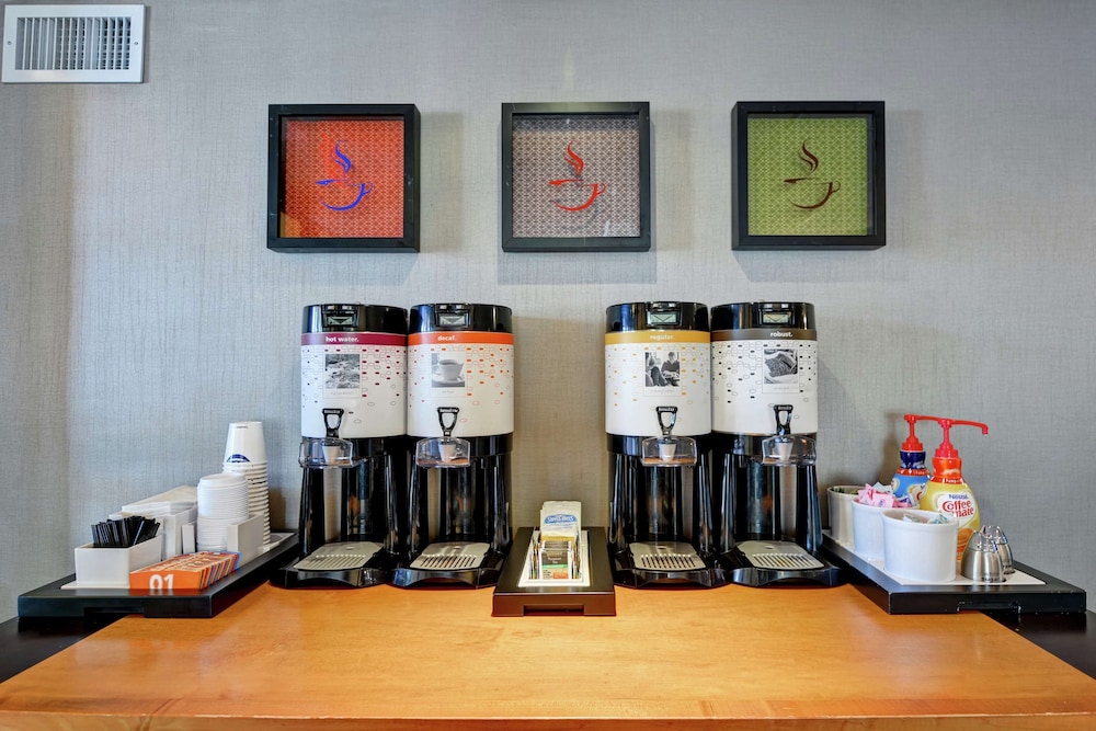 Hampton Inn Columbia-I-26 Airport 43/51
