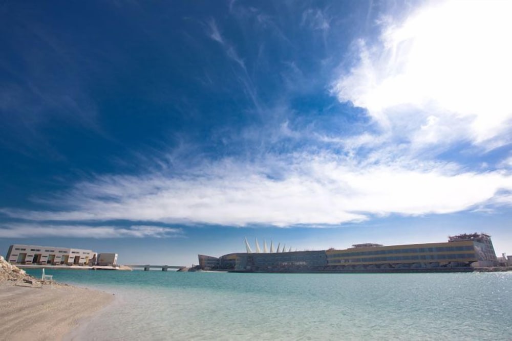 Dragon Hotel & Resort 44/50