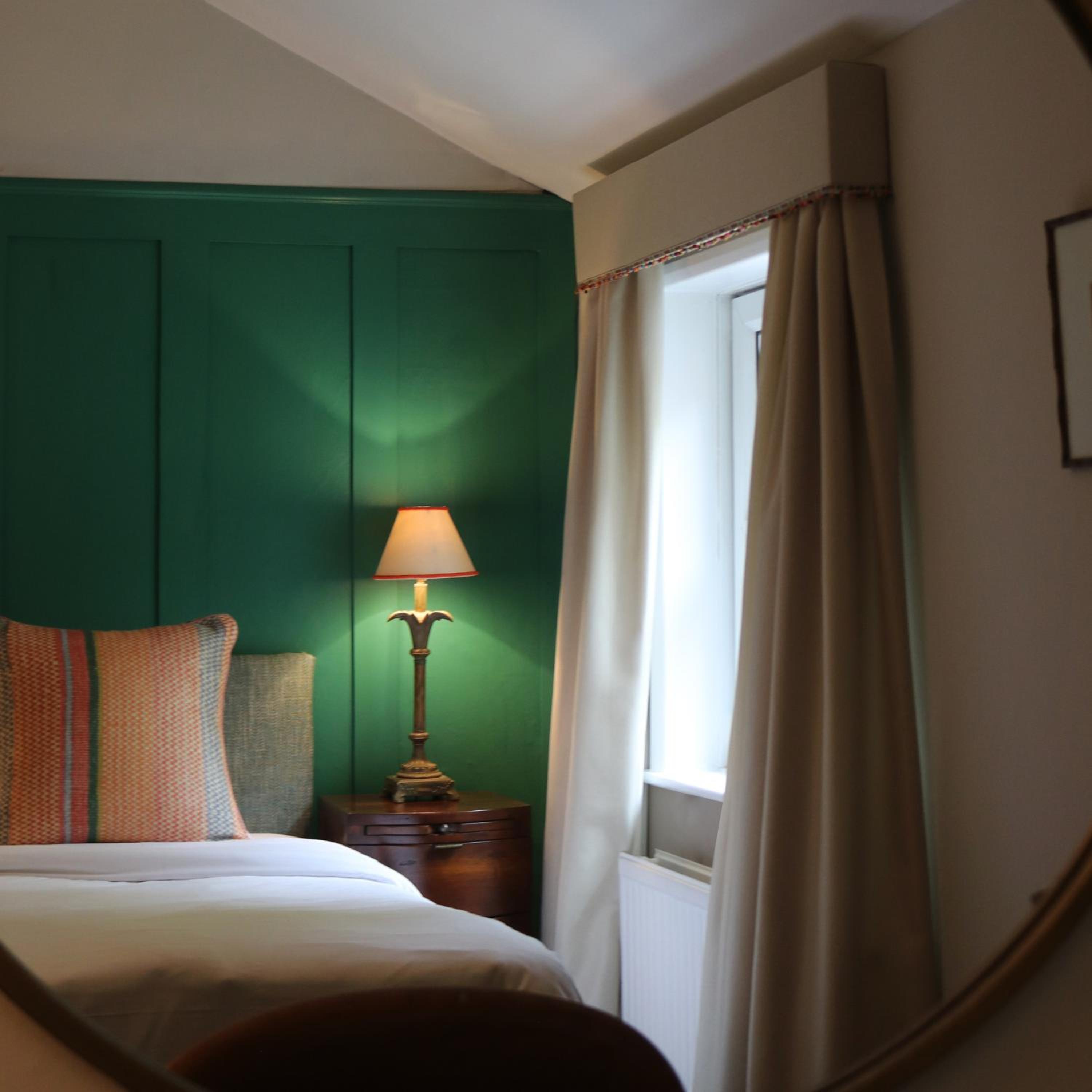 Room, Twin Beds
