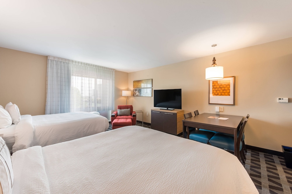 TownePlace Suites by Marriott Greensboro Coliseum Area 11/41