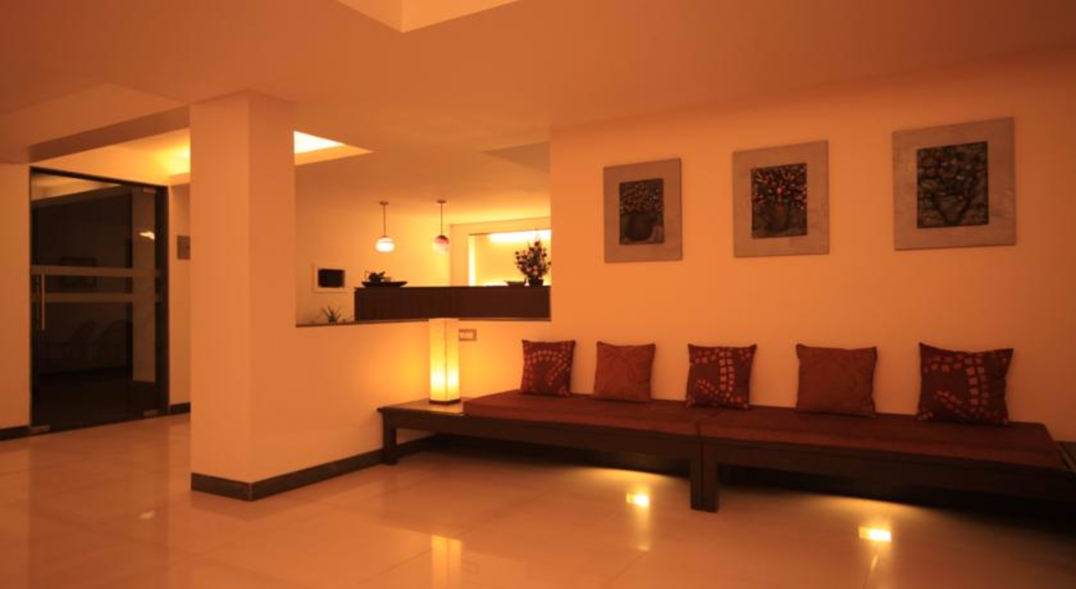 Centurion Hotel 21/24