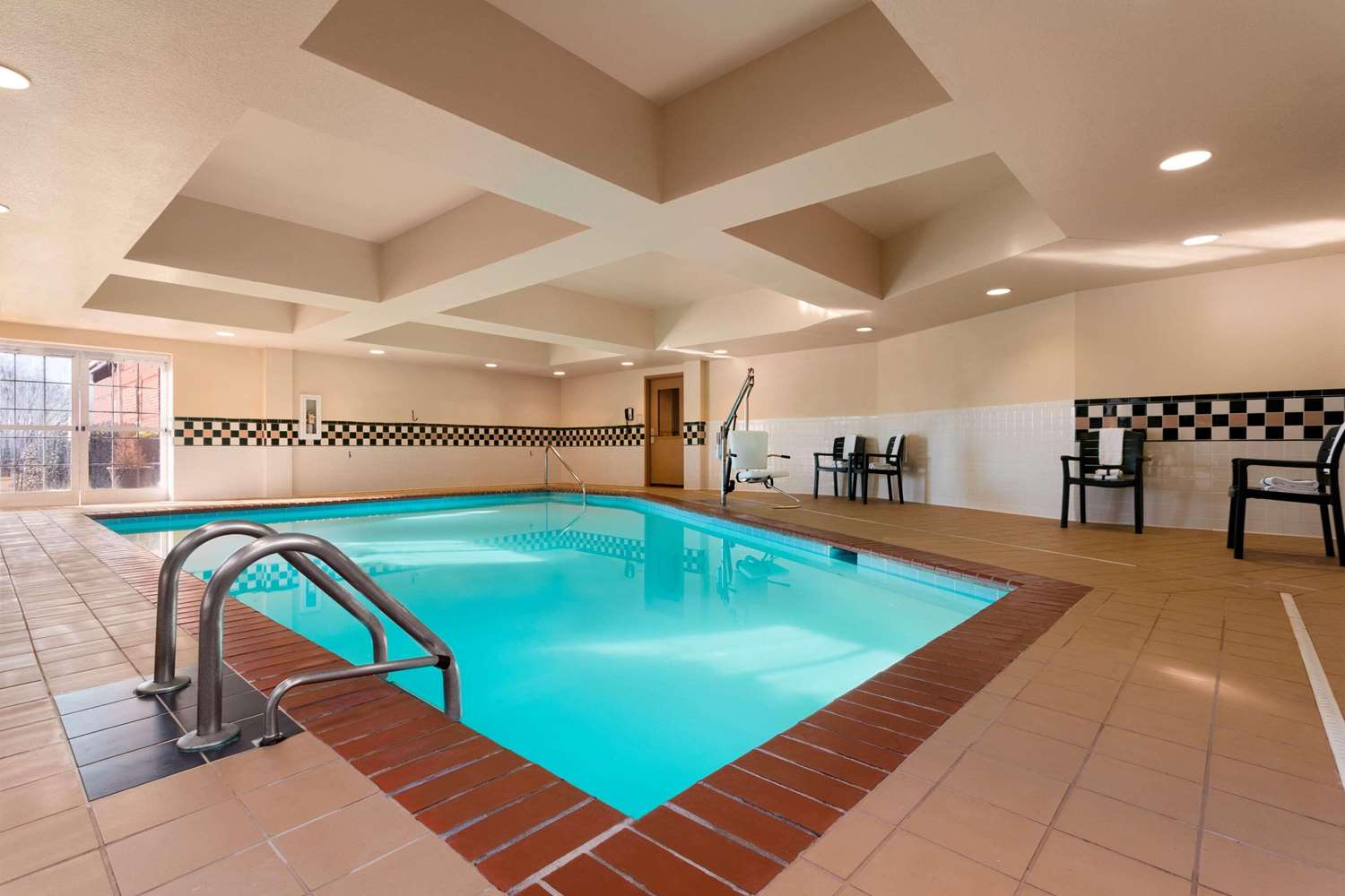 Country Inn & Suites By Radisson, Anderson, SC 10/34