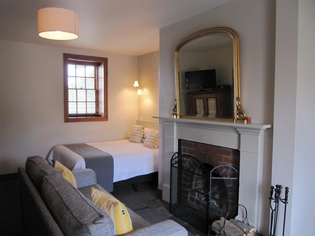 Seacombe House Motor Inn Port Fairy 12/27