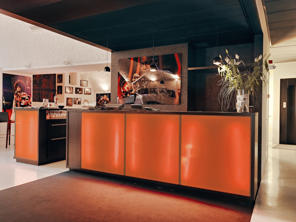 Tralala Hotel Montreux 5/73