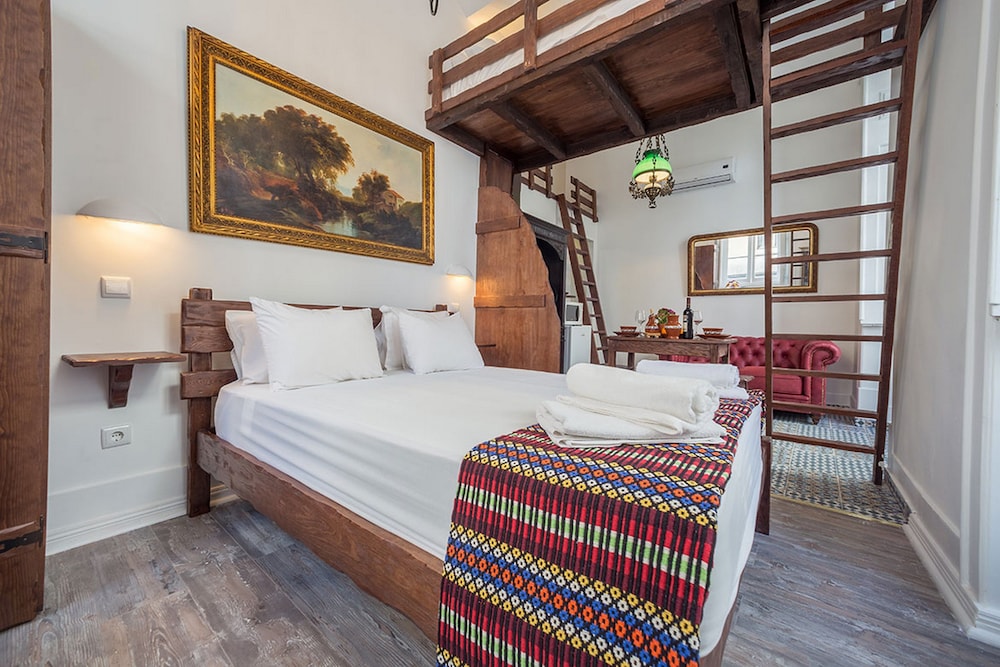 SUPERIOR, DOUBLE BED
