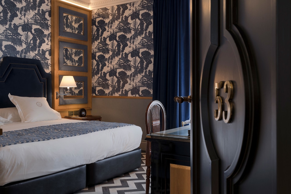 SUPERIOR, DOUBLE BED