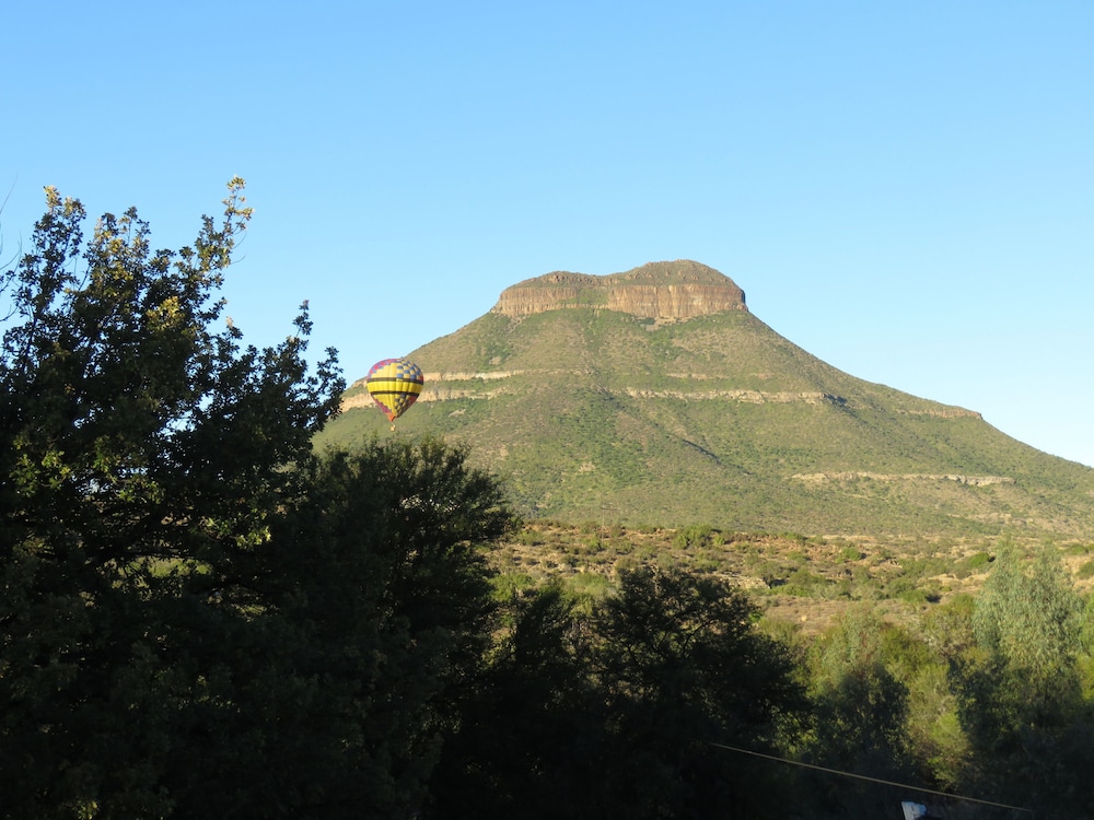 Aan Die Oewer Guest House 30/42