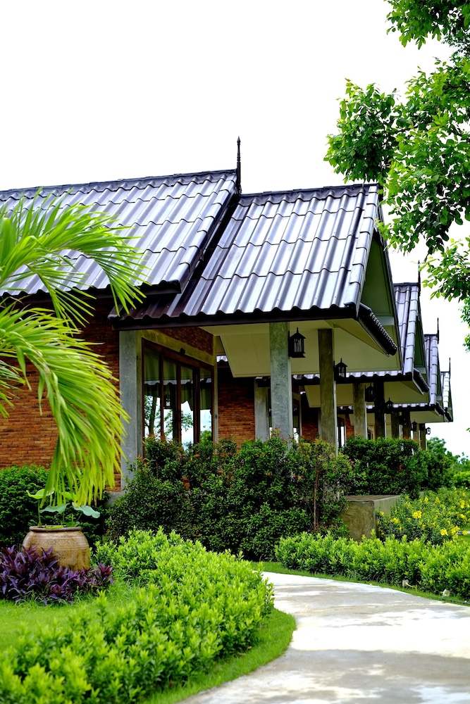 Sawasdee Sukhothai Resort 4/61