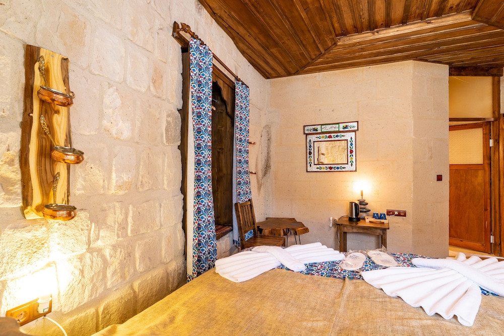 Cappadocia Inans Cave 9/50