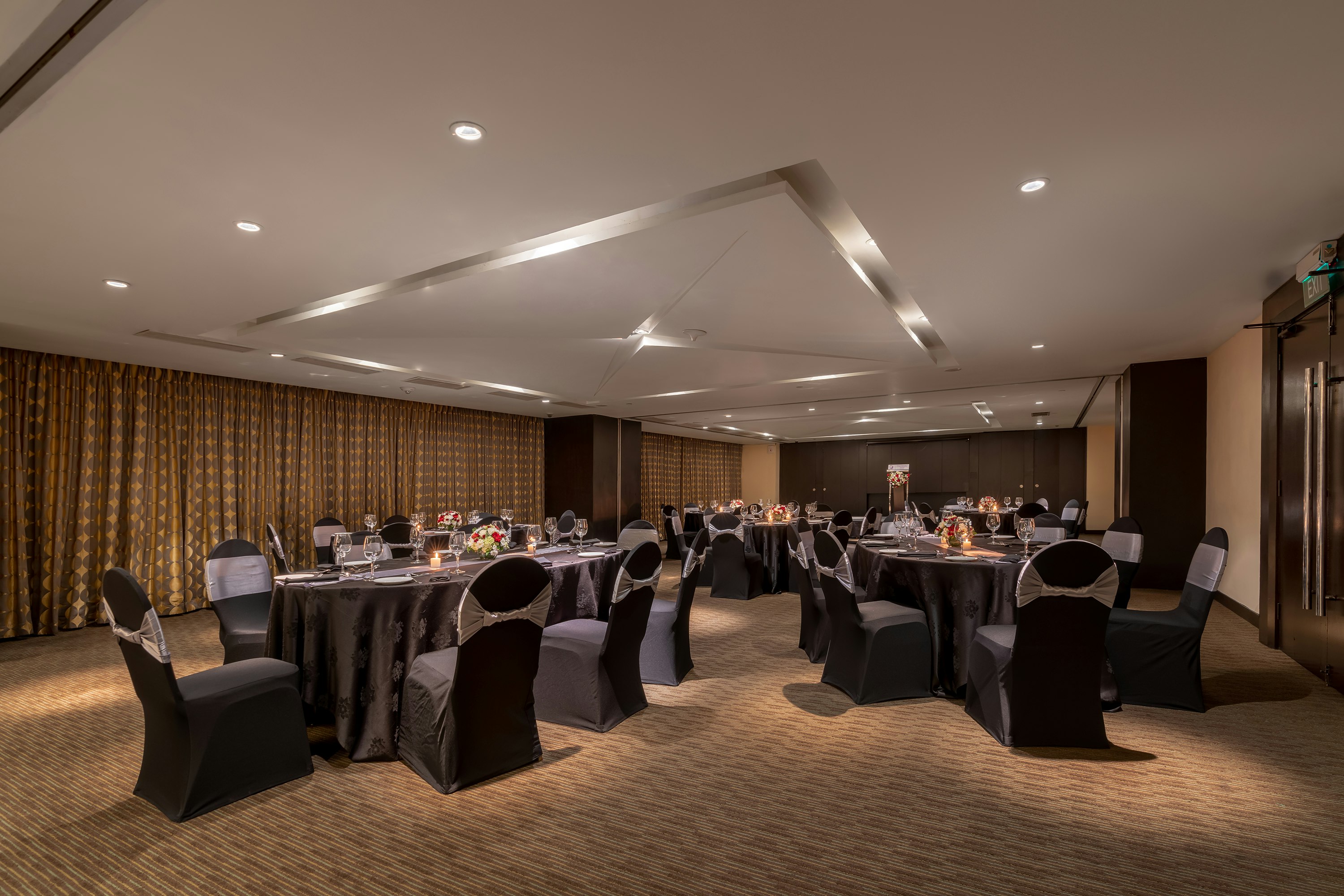 Cinnamon Grand Colombo 31/40