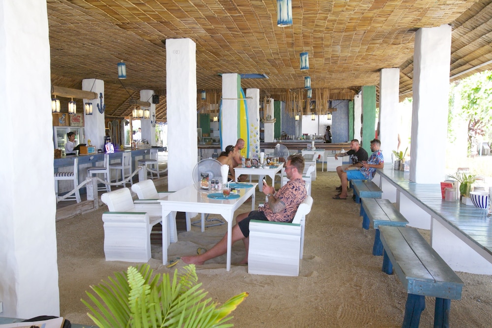 Lime N Soda Beachfront Resort 26/50