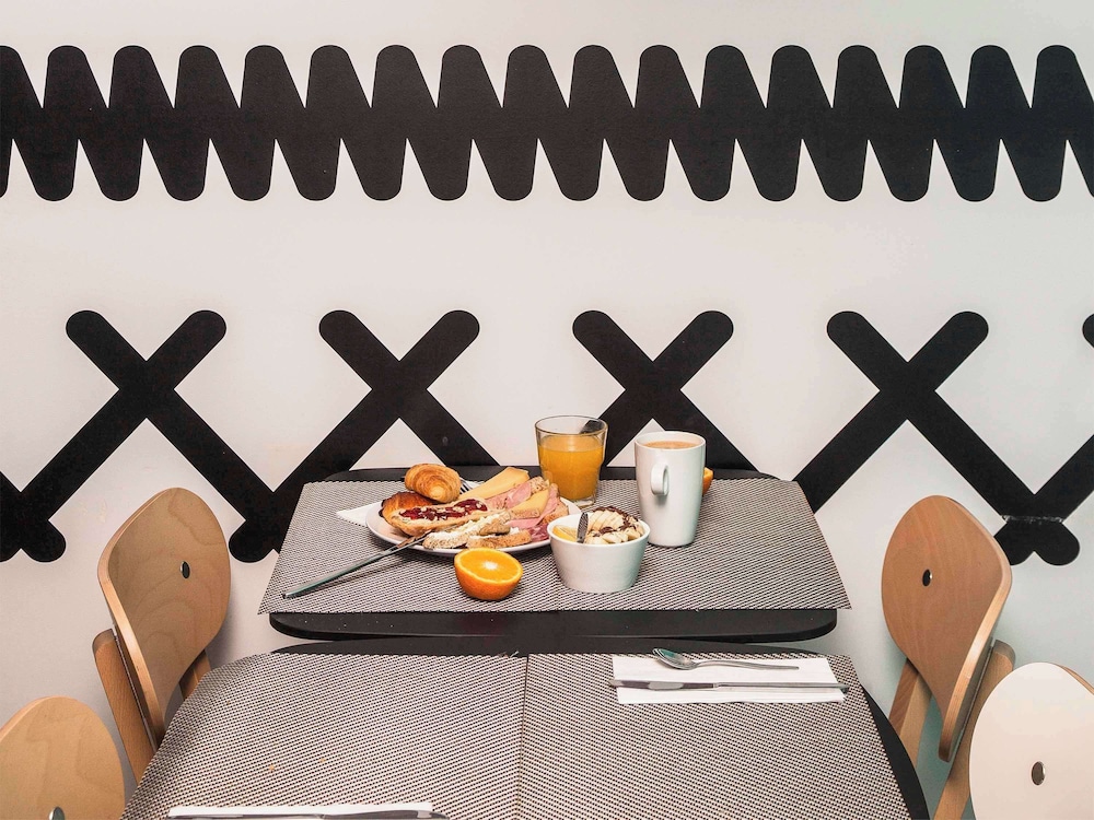 Ibis Styles Paris Gare Saint Lazare 33/46
