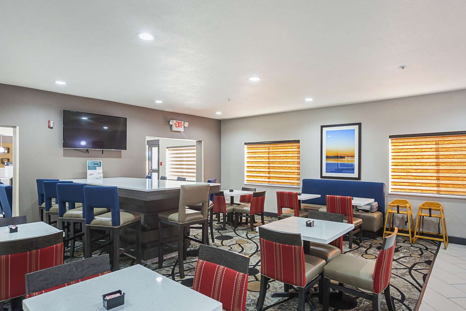 restaurant cafeteria