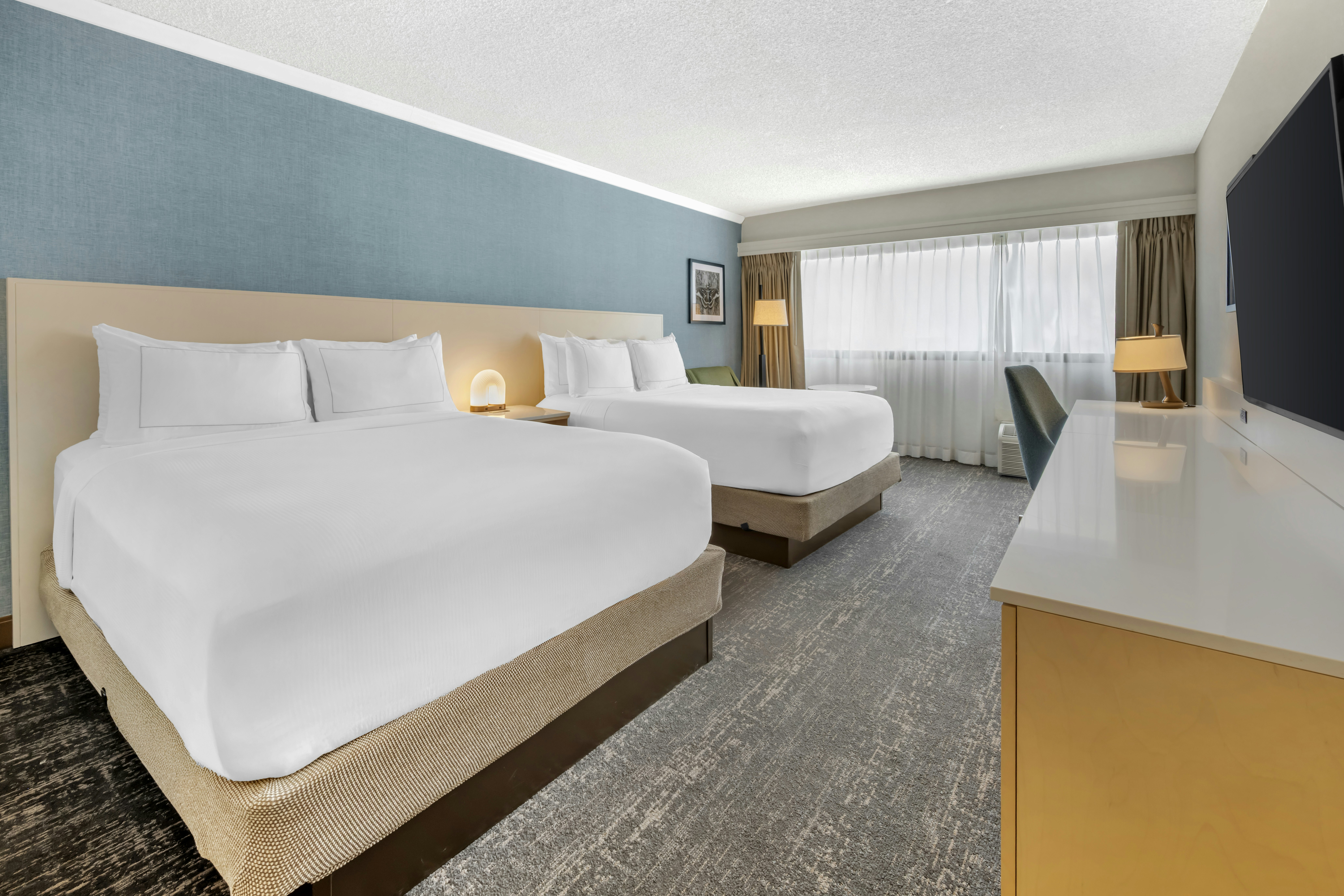 Room, 2 Queen Beds, Skyline View