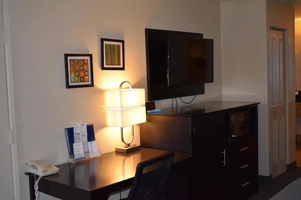 Best Western Apricot Inn 22/29