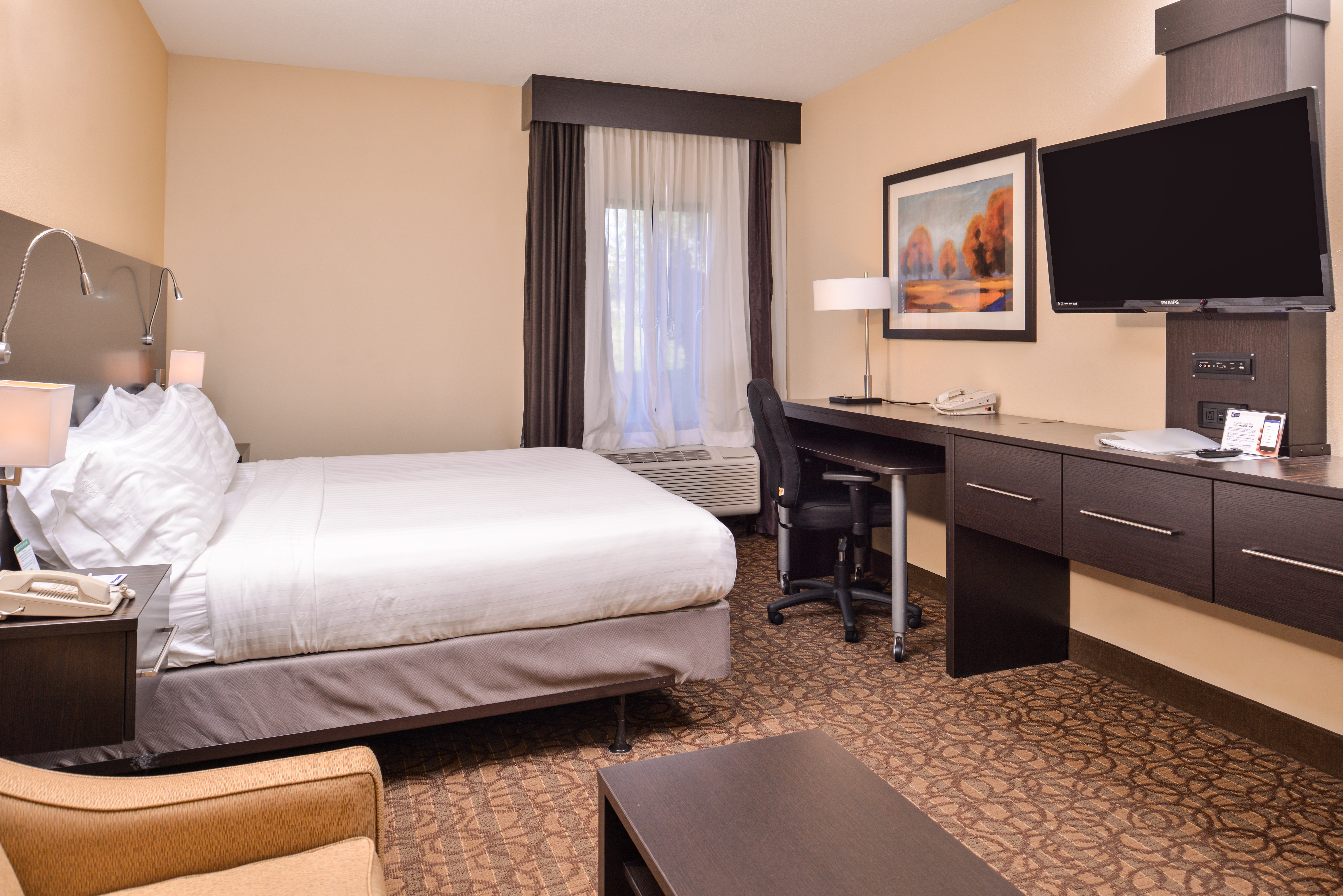Holiday Inn Express Hotel and Suites Topeka West I-70 Wanamaker 29/62