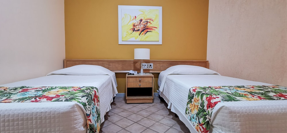 Ingleses Praia Hotel 26/50