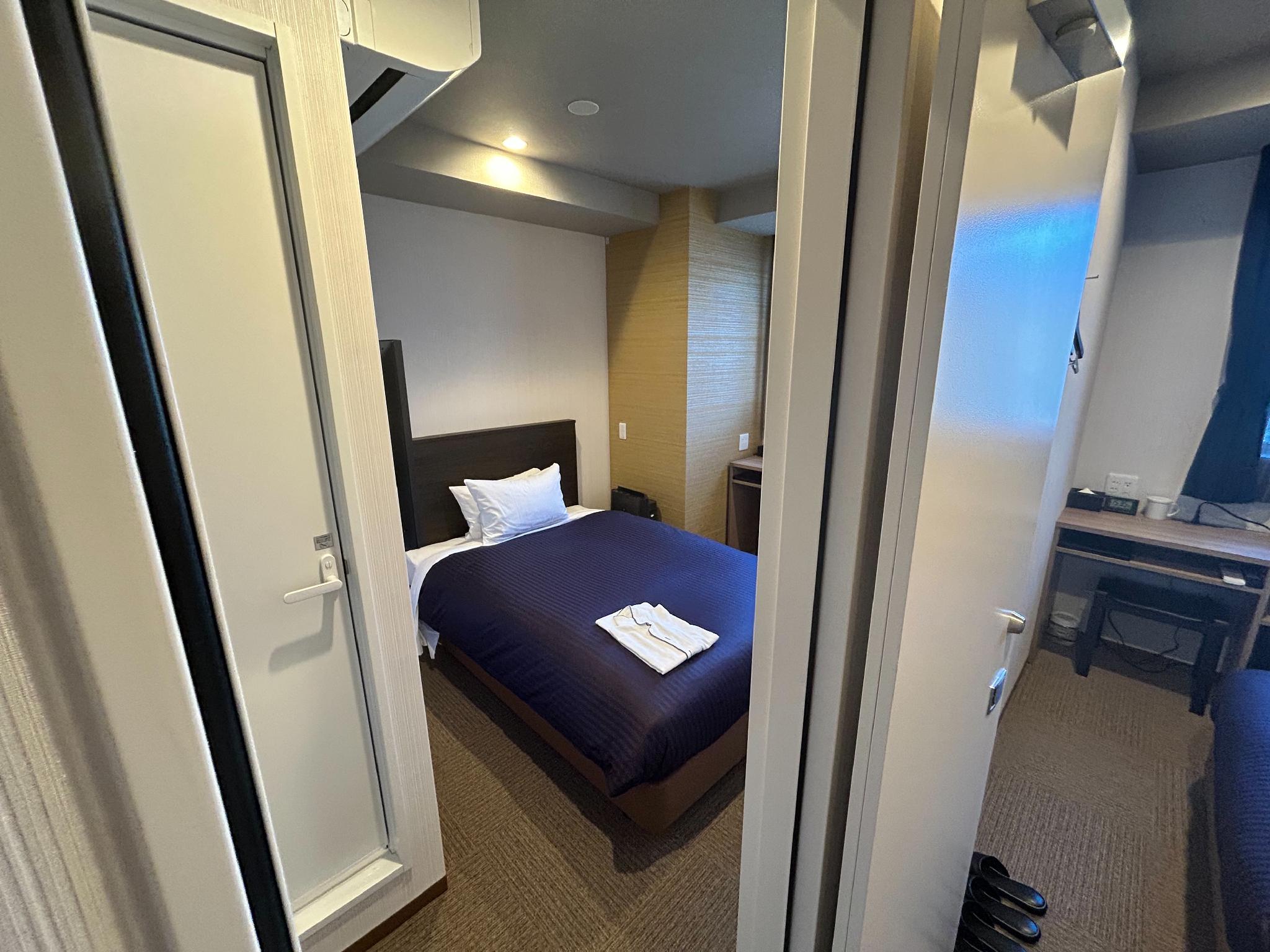 Hotel Livemax Mita Ekimae 4/18