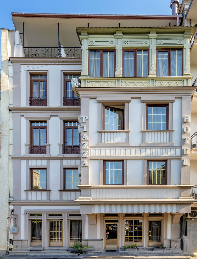 Hotel Piazza 1/50