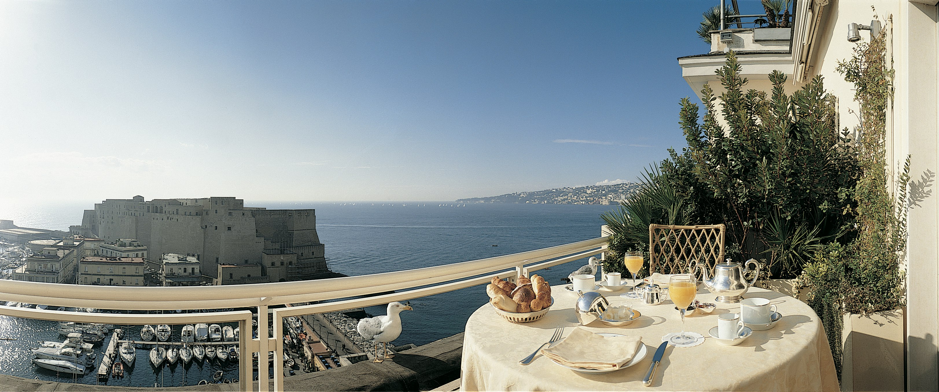 Grand Hotel Vesuvio Naples 34/50