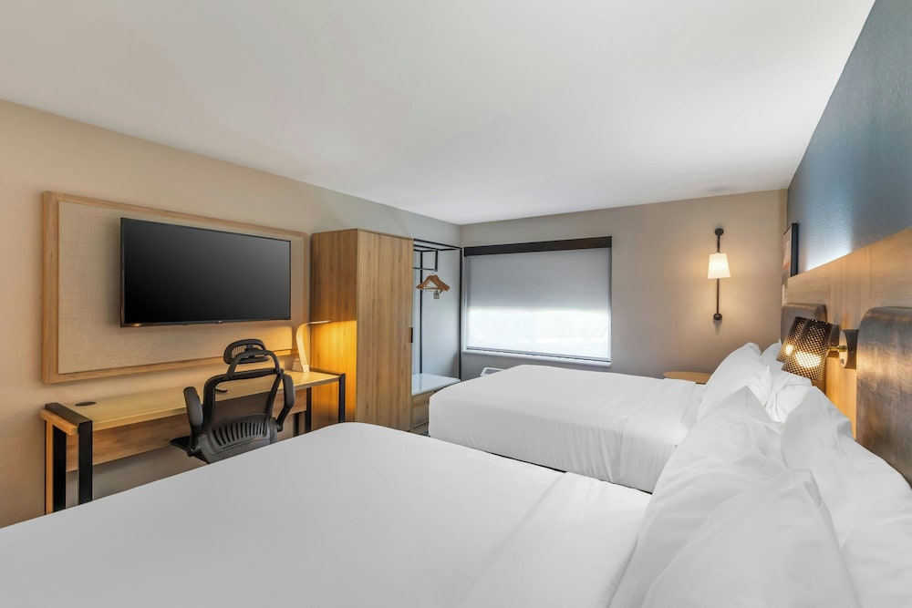 غرفة قياسية بسريرين كوين لذوي الإعاقة، Sugarloaf Hotel & Suites Duluth 3/3