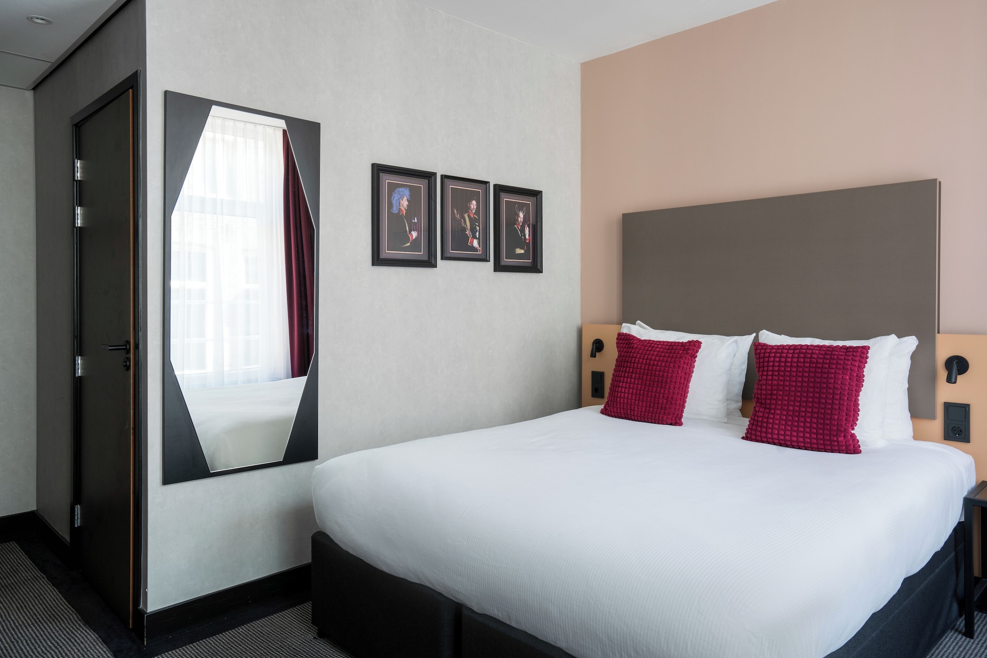 COMFORT, DOUBLE BED