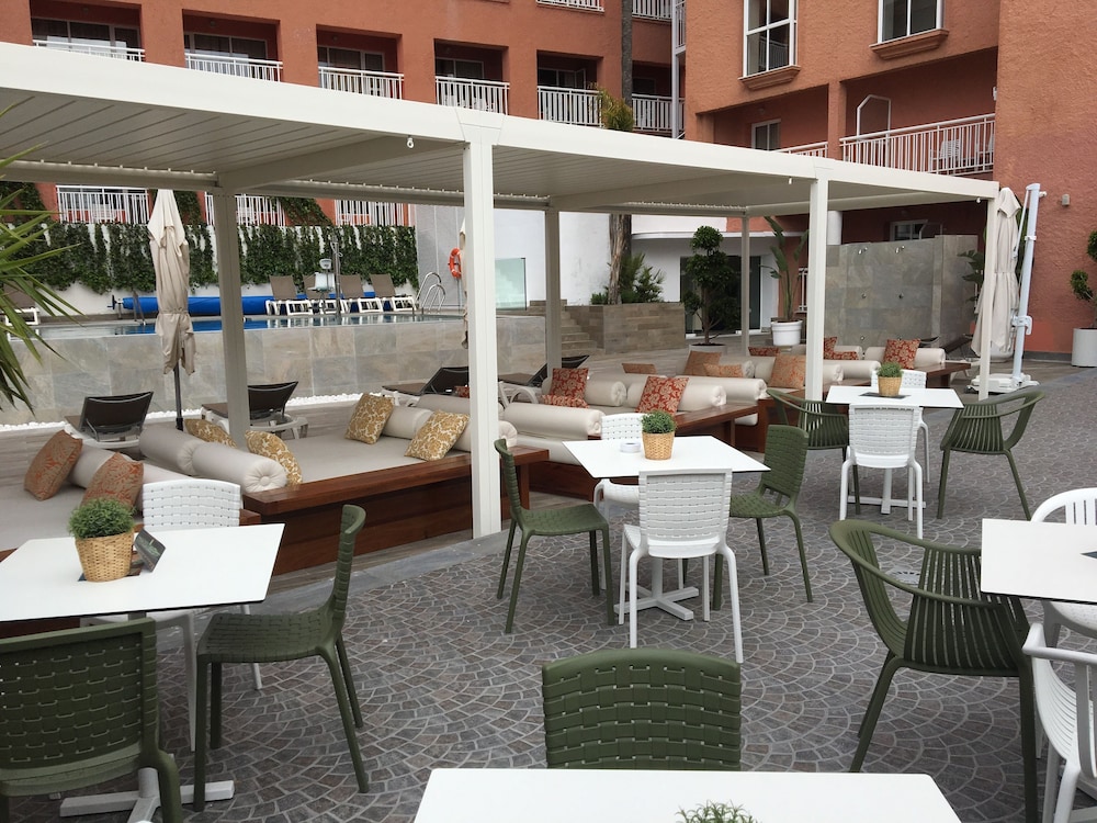 Fenix Torremolinos Hotel – Adults Only 57/72
