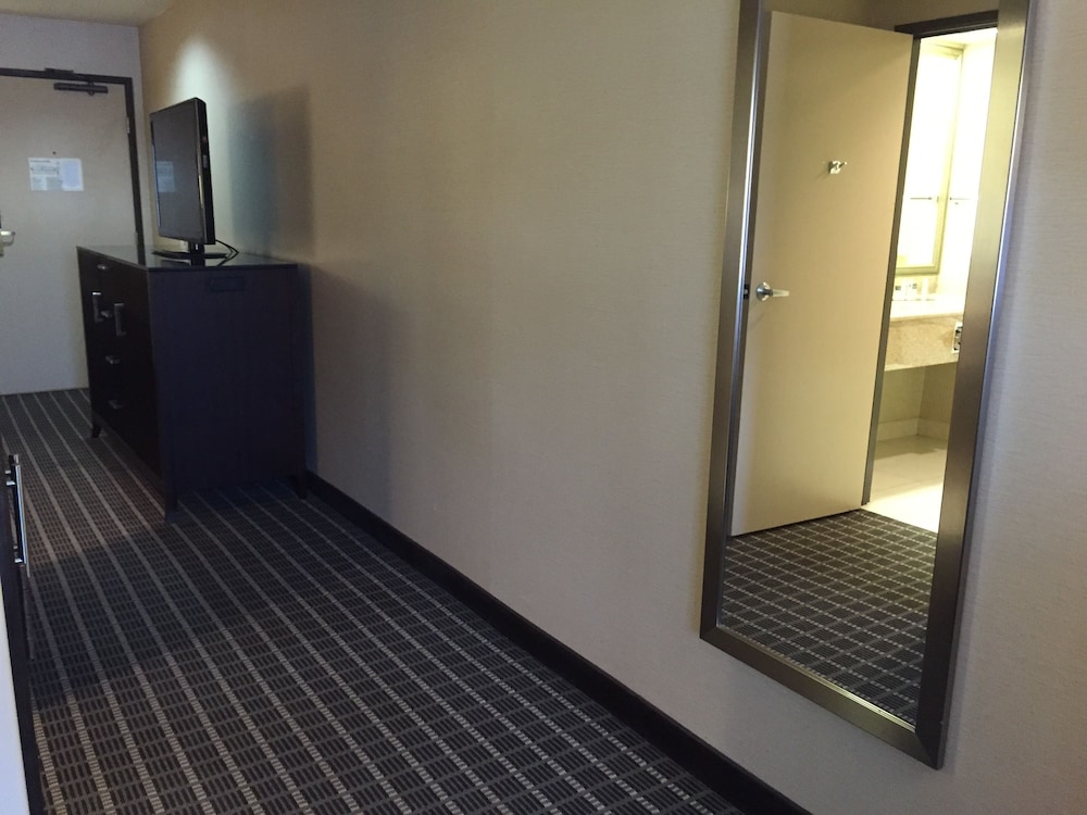 DoubleTree by Hilton Flagstaff 30/72