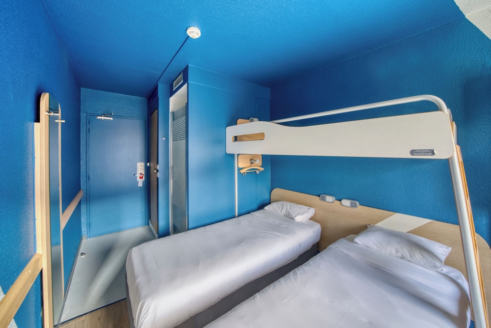 غرفة قياسية بسريرين منفصلين وسرير بطابقين، Ibis Budget Gennevilliers Asnieres 6/7