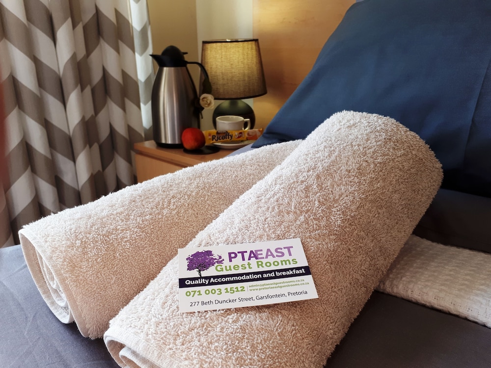 Pta East Guest Rooms photo5