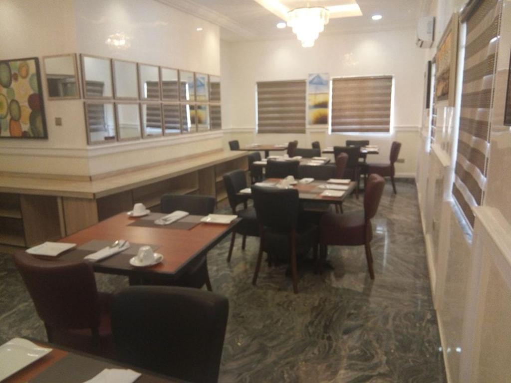 Saabhi's Place 18/28