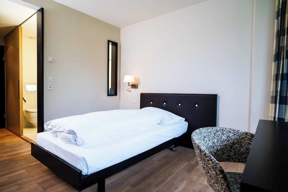 Hotel Seepark Thun 5/50