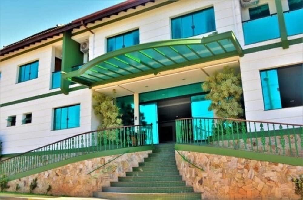 Summit Lago Hotel 53/62