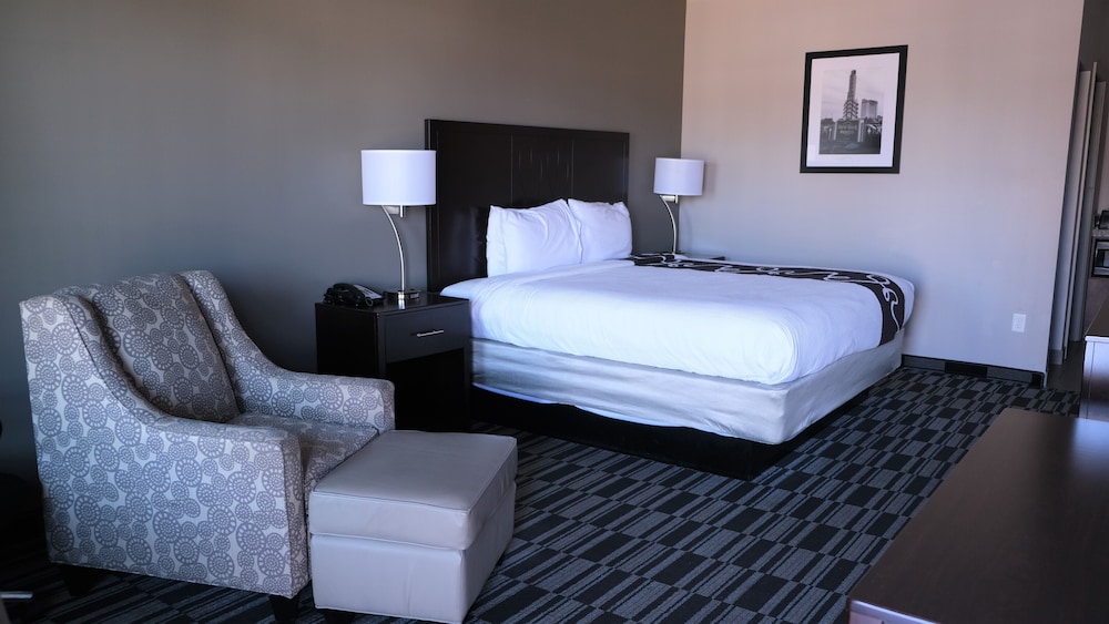 Catoosa Inn and Suites 15/35